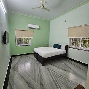 Sugathi Gardenia Premium Villa Hotel